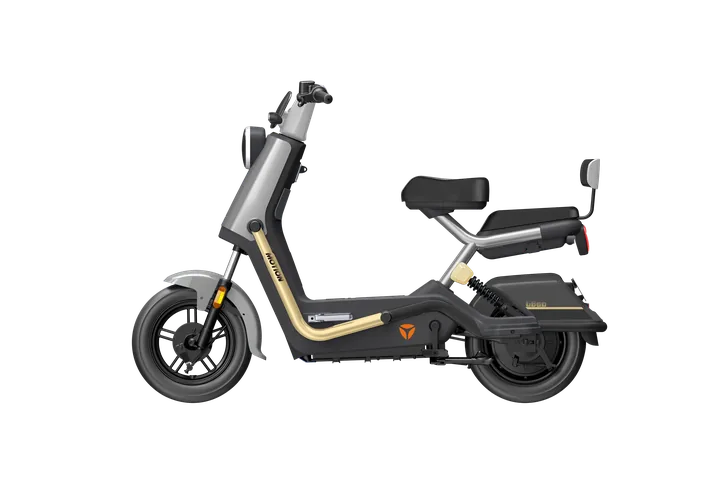 Yadea GB60 na cor prata