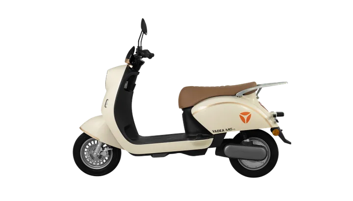 Yadea M6-H na cor branca
